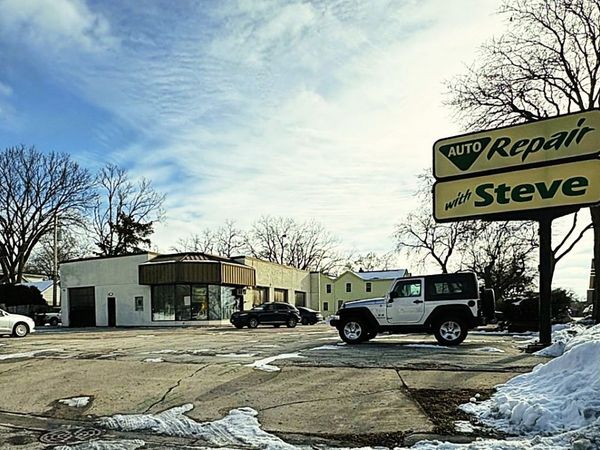 1131 Waukegan Road, Glenview, IL 60025