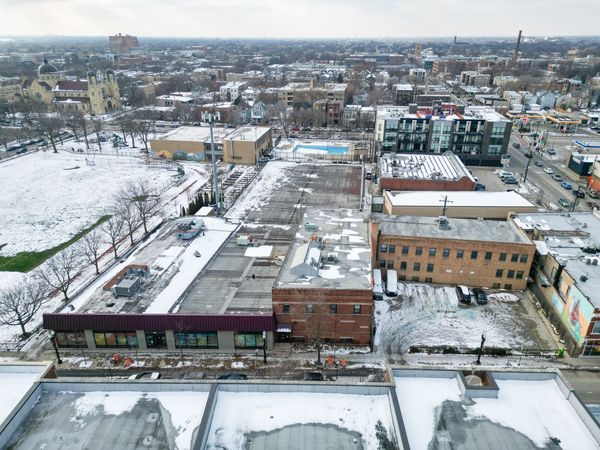 4740 N Clark Street, Chicago, IL 60640