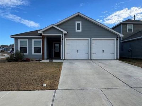 10856 Copper Hills Lane, Fort Worth, TX 76108