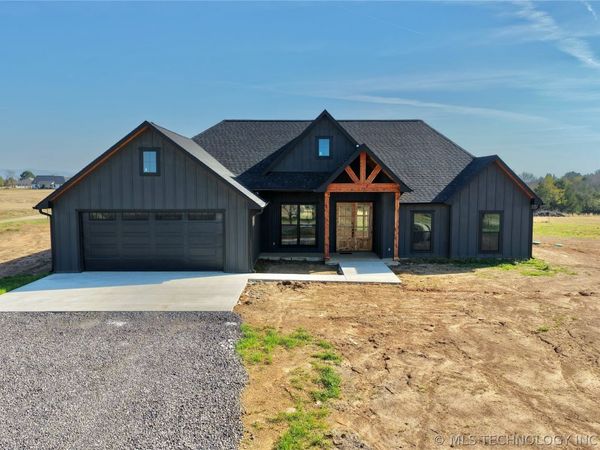 16325 Meadow View Road, Poteau, OK 74953