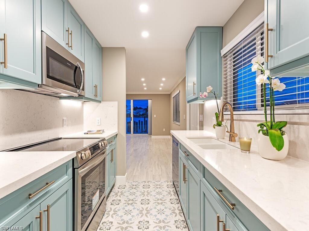 2500 Gulf Shore Blvd N, Unit S9, Naples, FL 34103 Photo