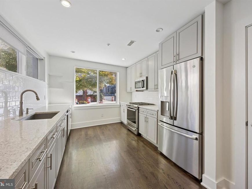 1022 24 S 2nd Street, Unit 7, Philadelphia, PA 19147 Main Photo