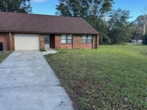 1693 DOGWOOD Circle, Middleburg, FL 32068