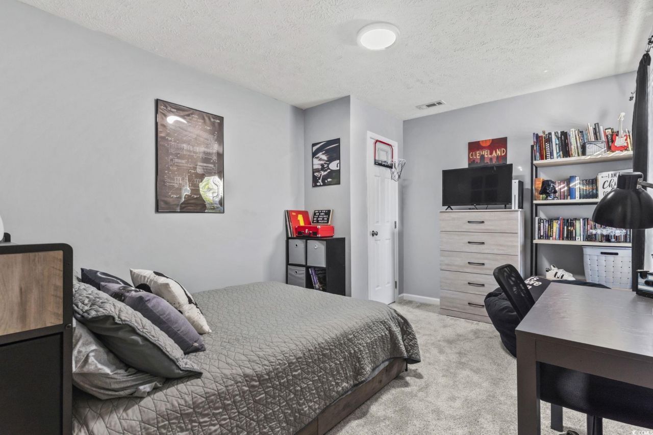 3648 Eagle Trace Dr. Photo 22