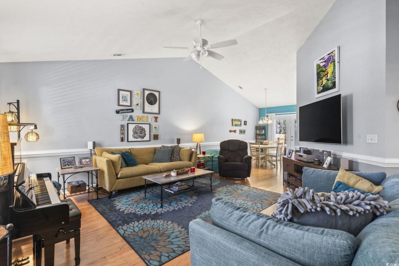 3648 Eagle Trace Dr. Photo 4