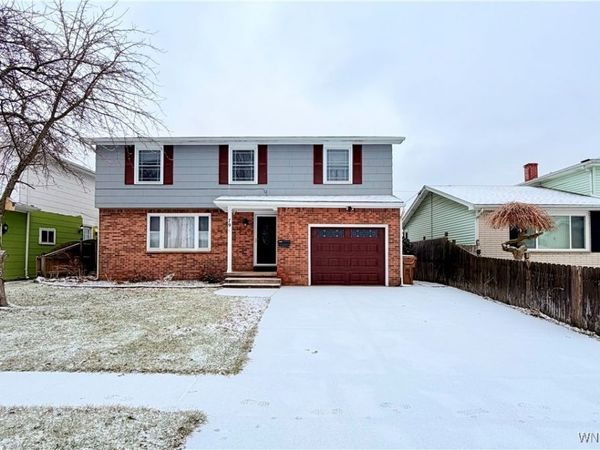 79 E Toulon Drive , Cheektowaga, NY 14227