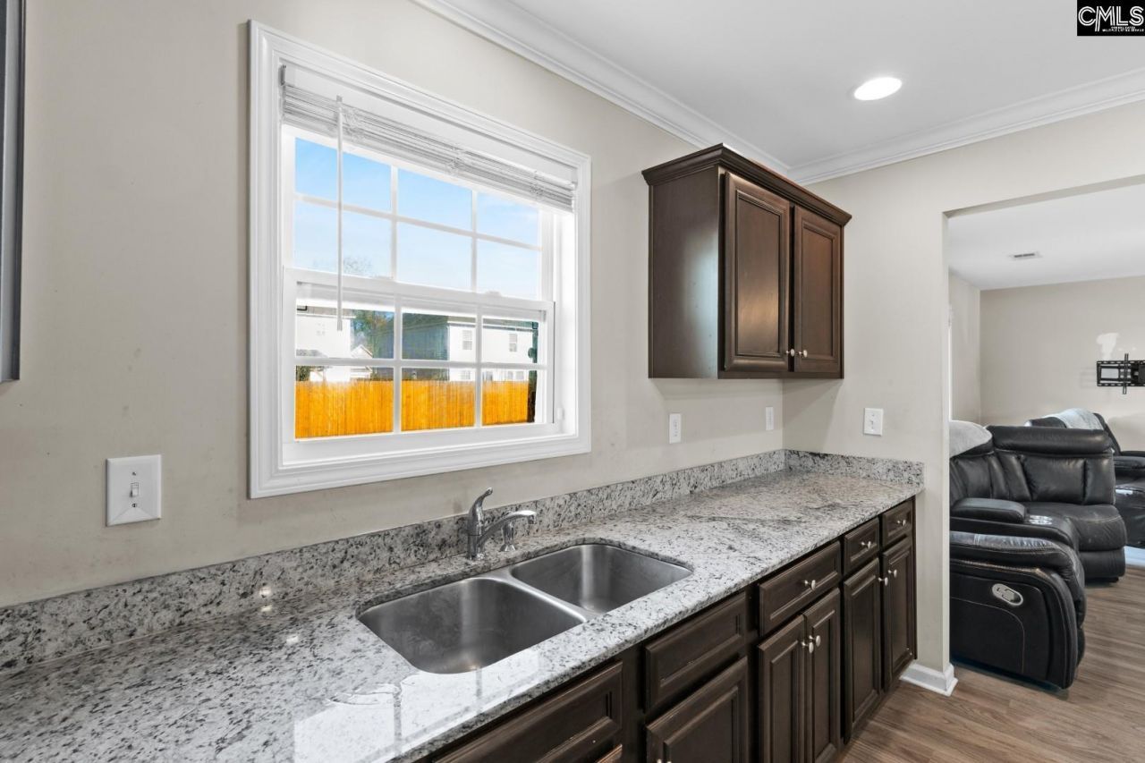 2895 Old Field Road  Photo 11