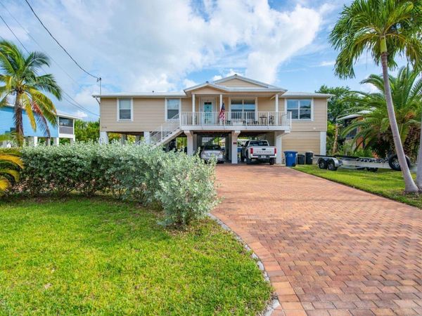 27376 Tobago Lane, Ramrod, FL 33042