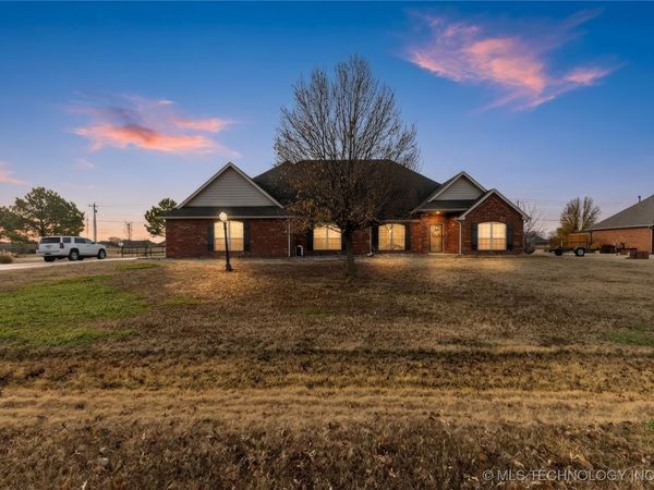 5874 E 147th Street N, Collinsville, OK 74021