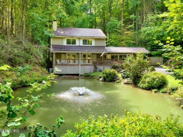 3127 Emerald Springs Loop, Sevierville, TN 37862