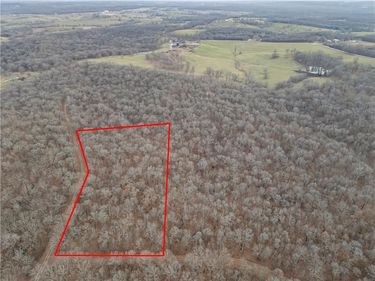 Tim Road, Edwards, MO 65326