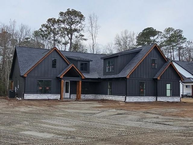 8024 Old Reaves Ferry Rd. Photo 1