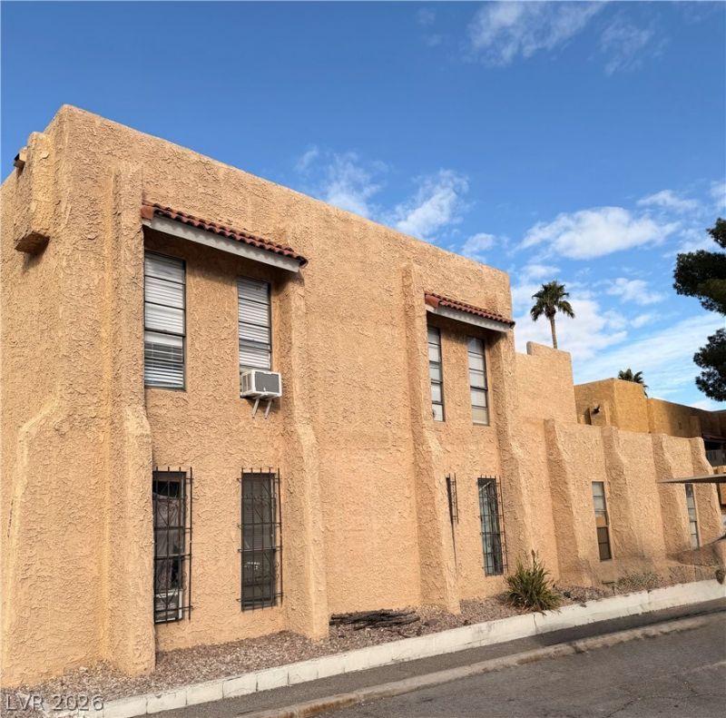 4650 Koval Lane, Las Vegas, NV 89109 Main Photo