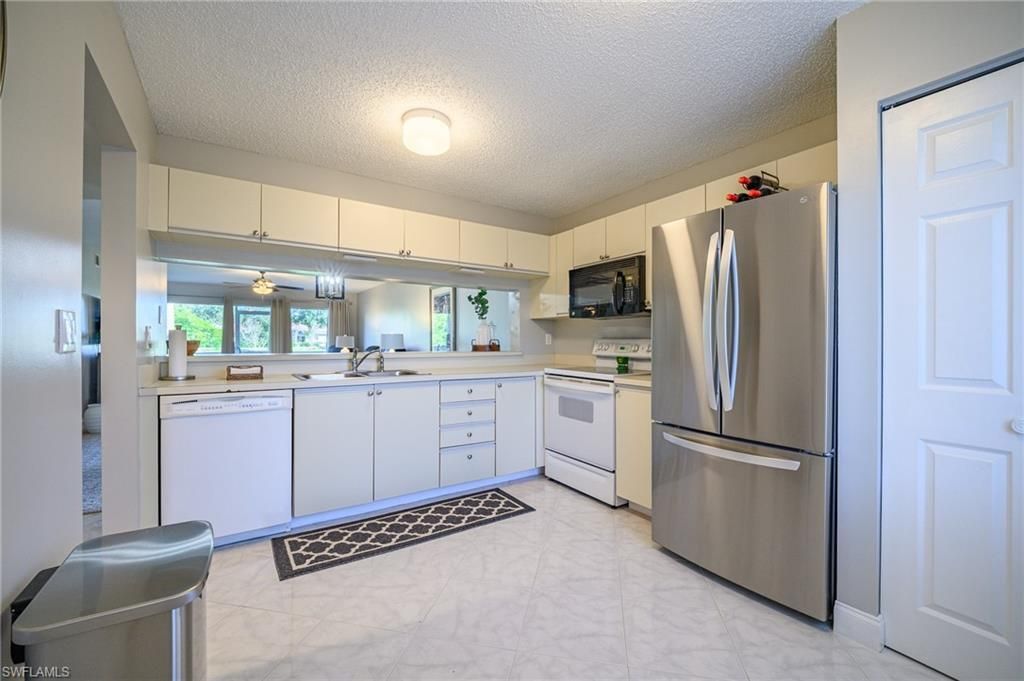 6945 Dennis Cir, Unit I-107, Naples, FL 34104 Photo