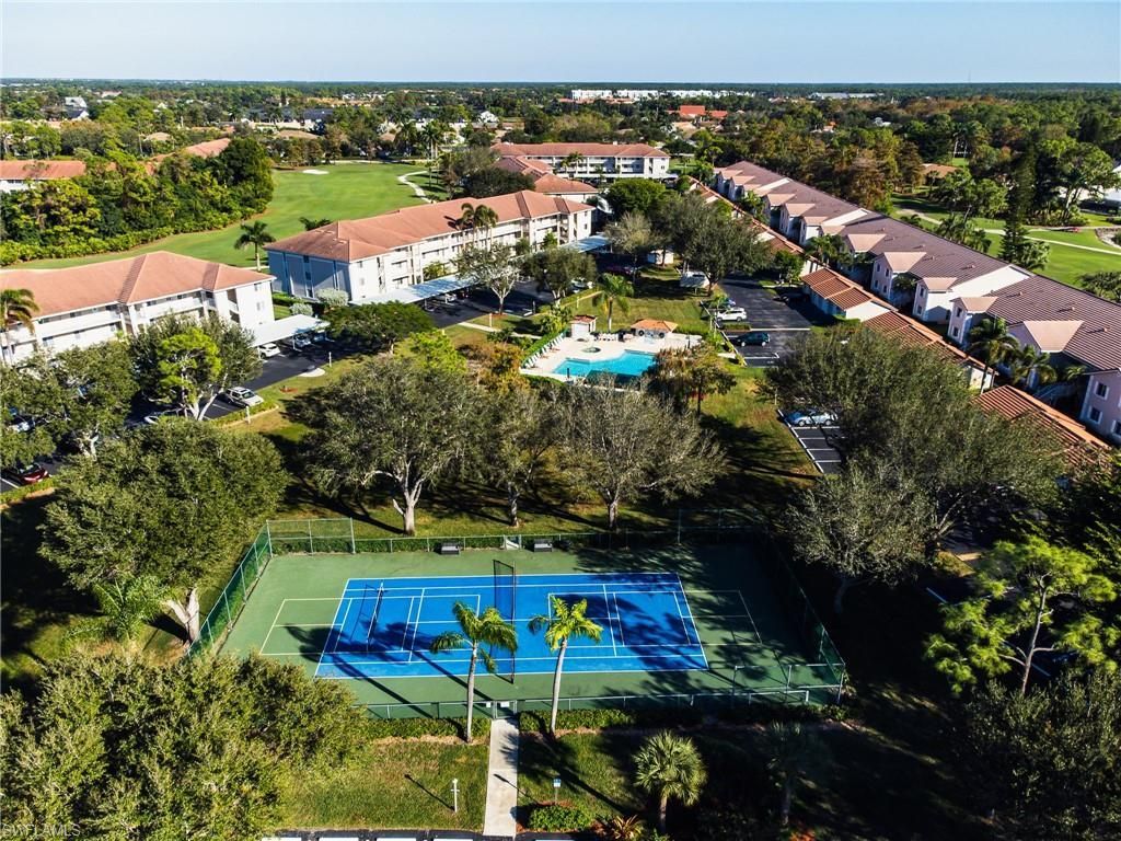 6945 Dennis Cir, Unit I-107, Naples, FL 34104 Photo