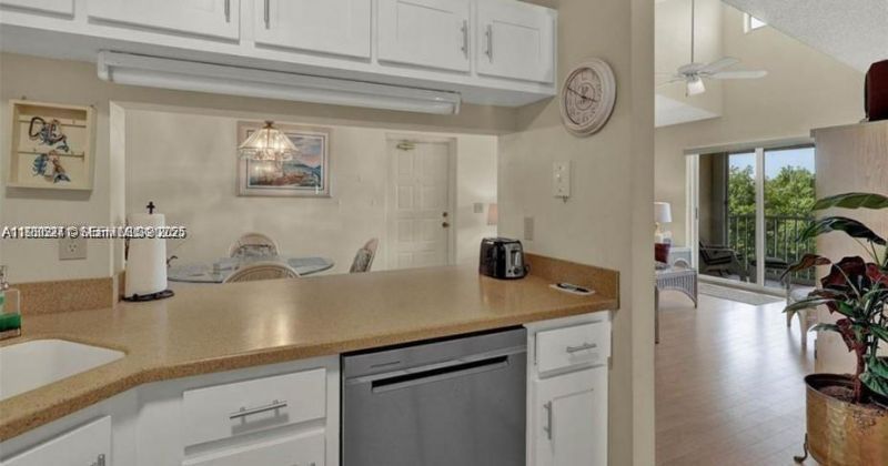4484 NE Ocean Blvd, Unit A3, Hutchinson Island, FL 34957 Photo