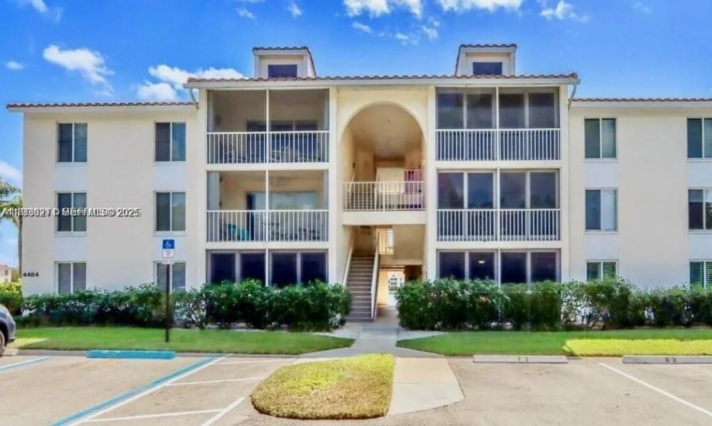 4484 NE Ocean Blvd, Unit A3, Hutchinson Island, FL 34957 Photo