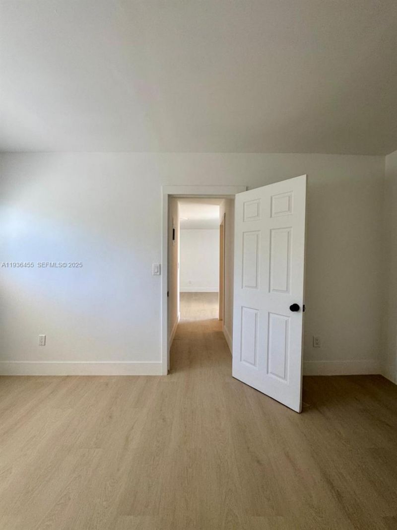 7535 NE 2nd Ct, Unit 6, Miami, FL 33138 Photo