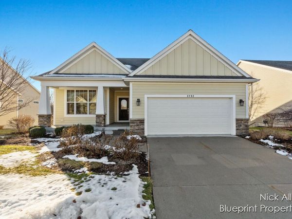 3792 Preserve Drive NE, Belmont, MI 49306