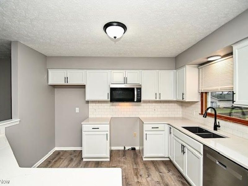 2391 Libra Circle SW, Canton, OH 44706 Photo 11