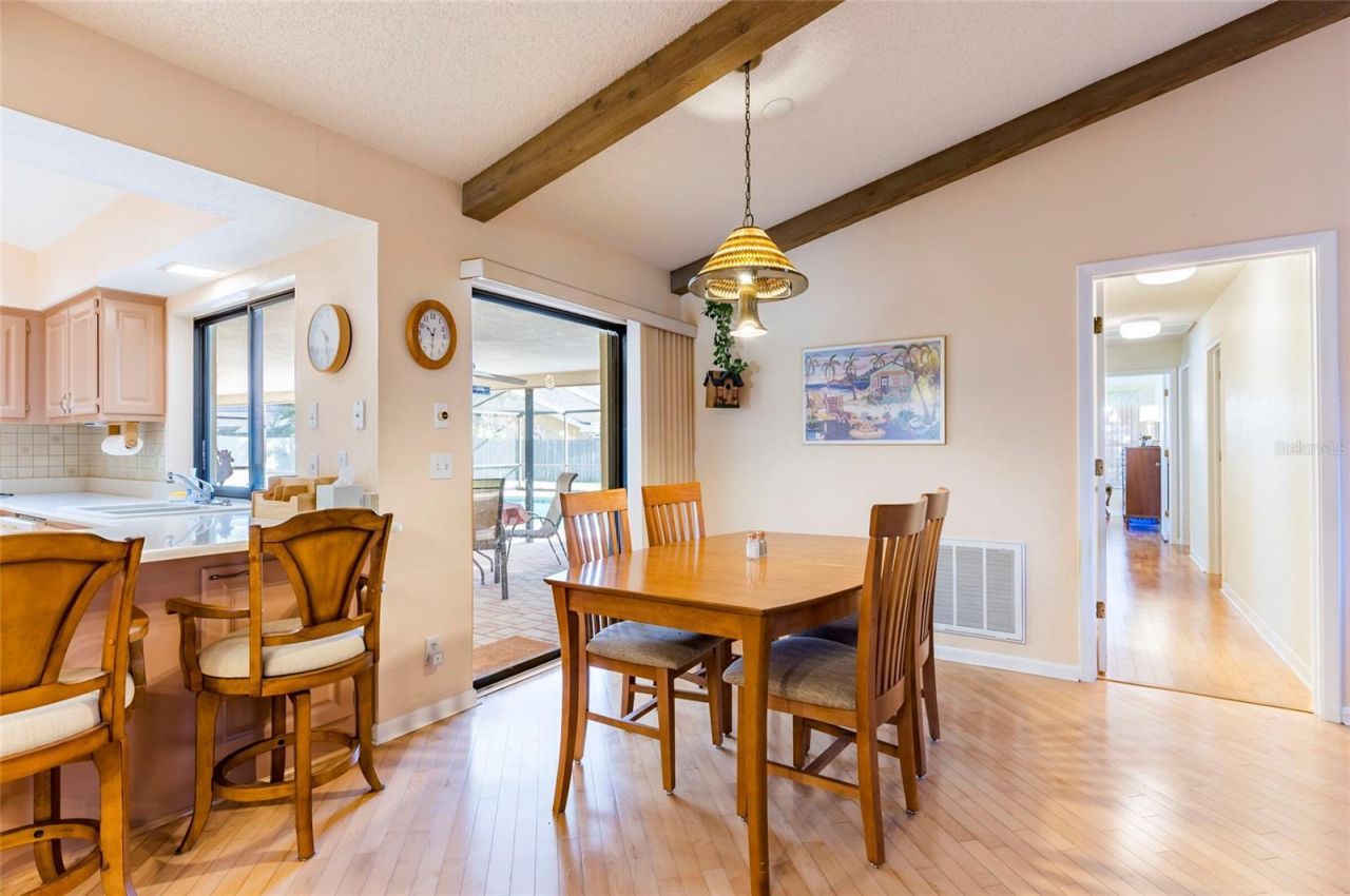 1589 Ridge Top Way, Clearwater, FL 33765 Photo