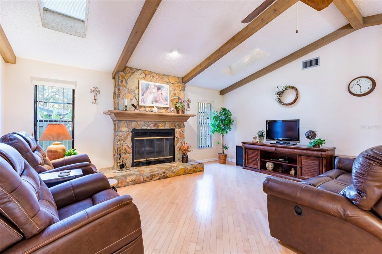 1589 Ridge Top Way, Clearwater, FL 33765 Photo