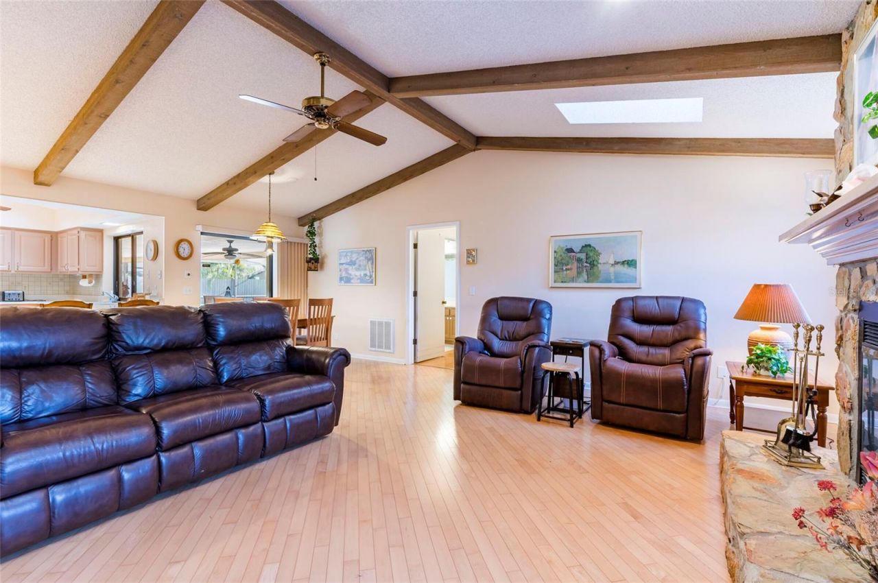 1589 Ridge Top Way, Clearwater, FL 33765 Photo