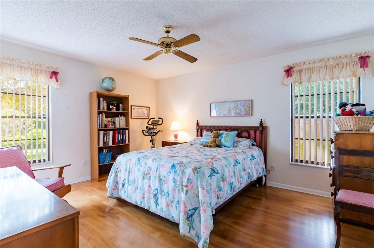 1589 Ridge Top Way, Clearwater, FL 33765 Photo