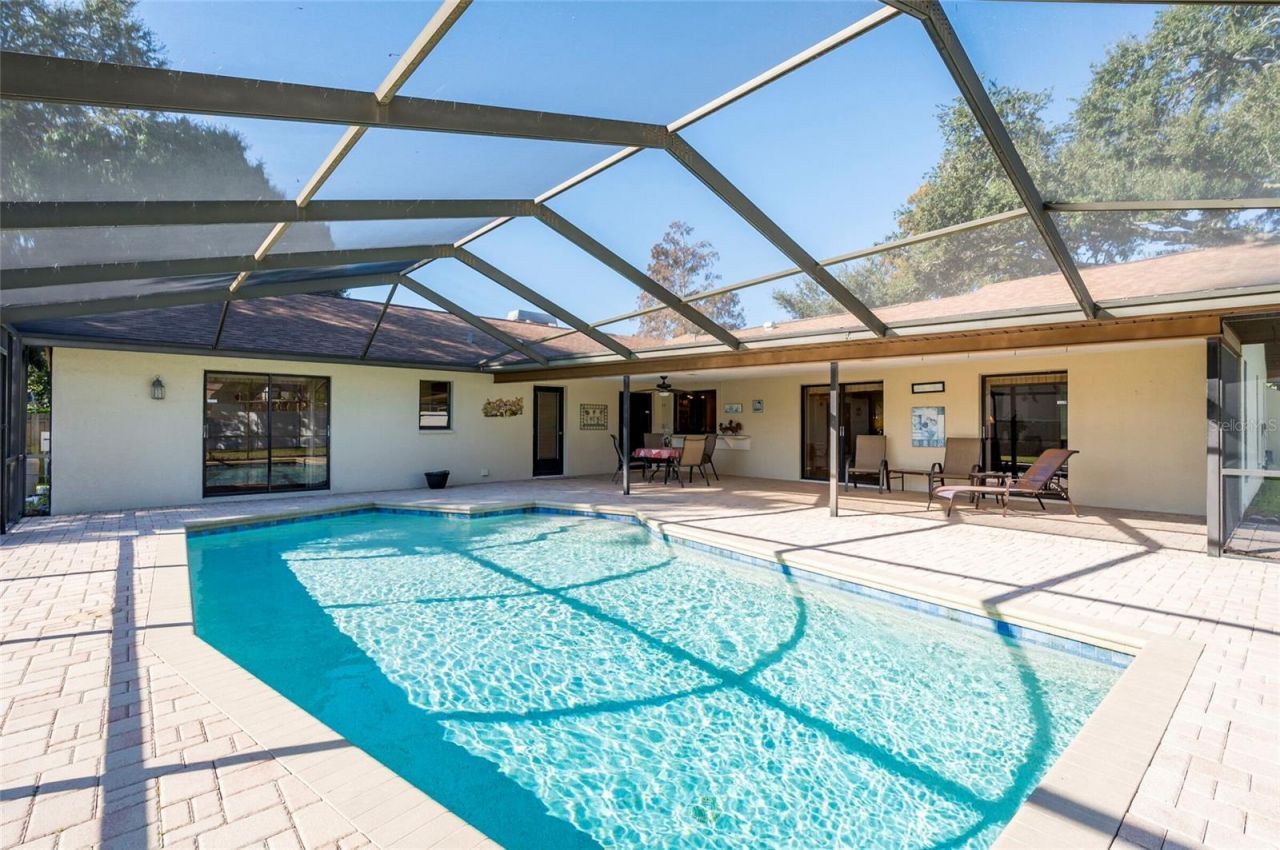 1589 Ridge Top Way, Clearwater, FL 33765 Photo