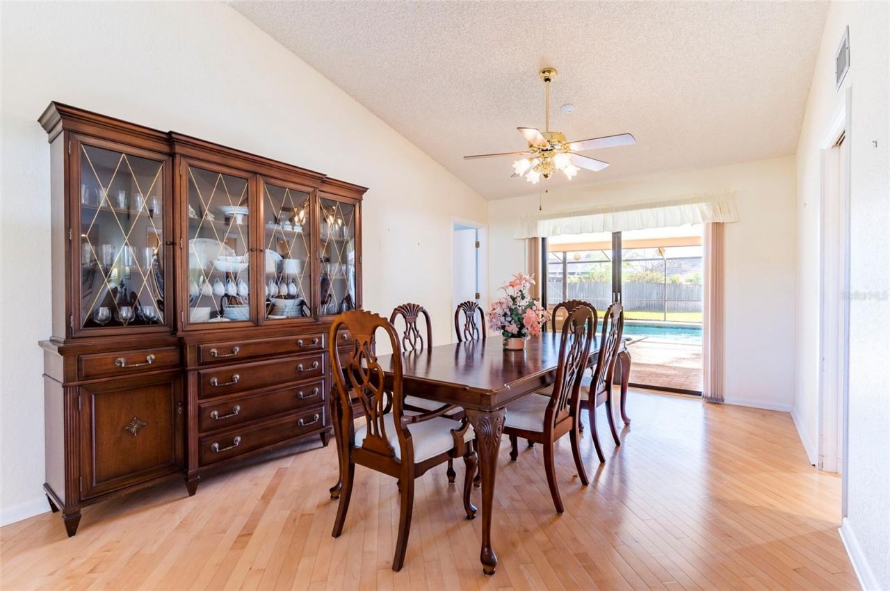 1589 Ridge Top Way, Clearwater, FL 33765 Photo