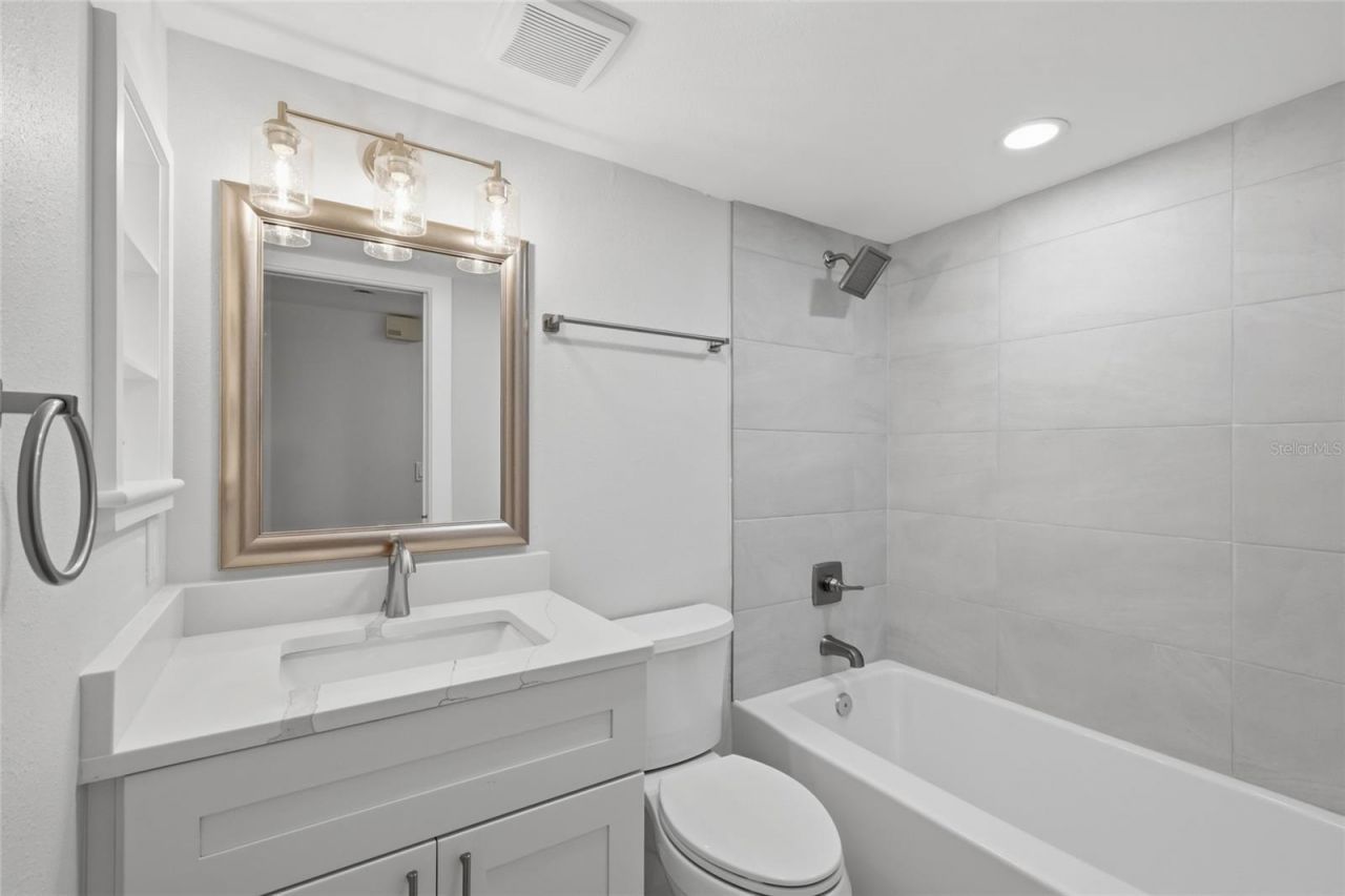 6300 Flotilla Drive, Unit 81, Holmes Beach, FL 34217 Photo