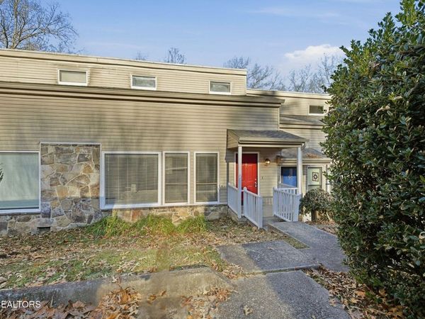 153 Hendrix Drive, Oak Ridge, TN 37830