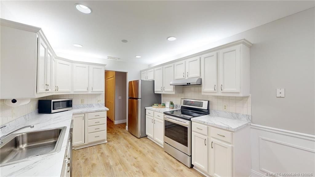 2881 SE Nance Street, Port Saint Lucie, FL 34984 Photo