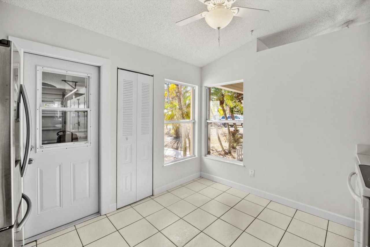 1533 SE Minorca Ave, Port Saint Lucie, FL 34952 Photo