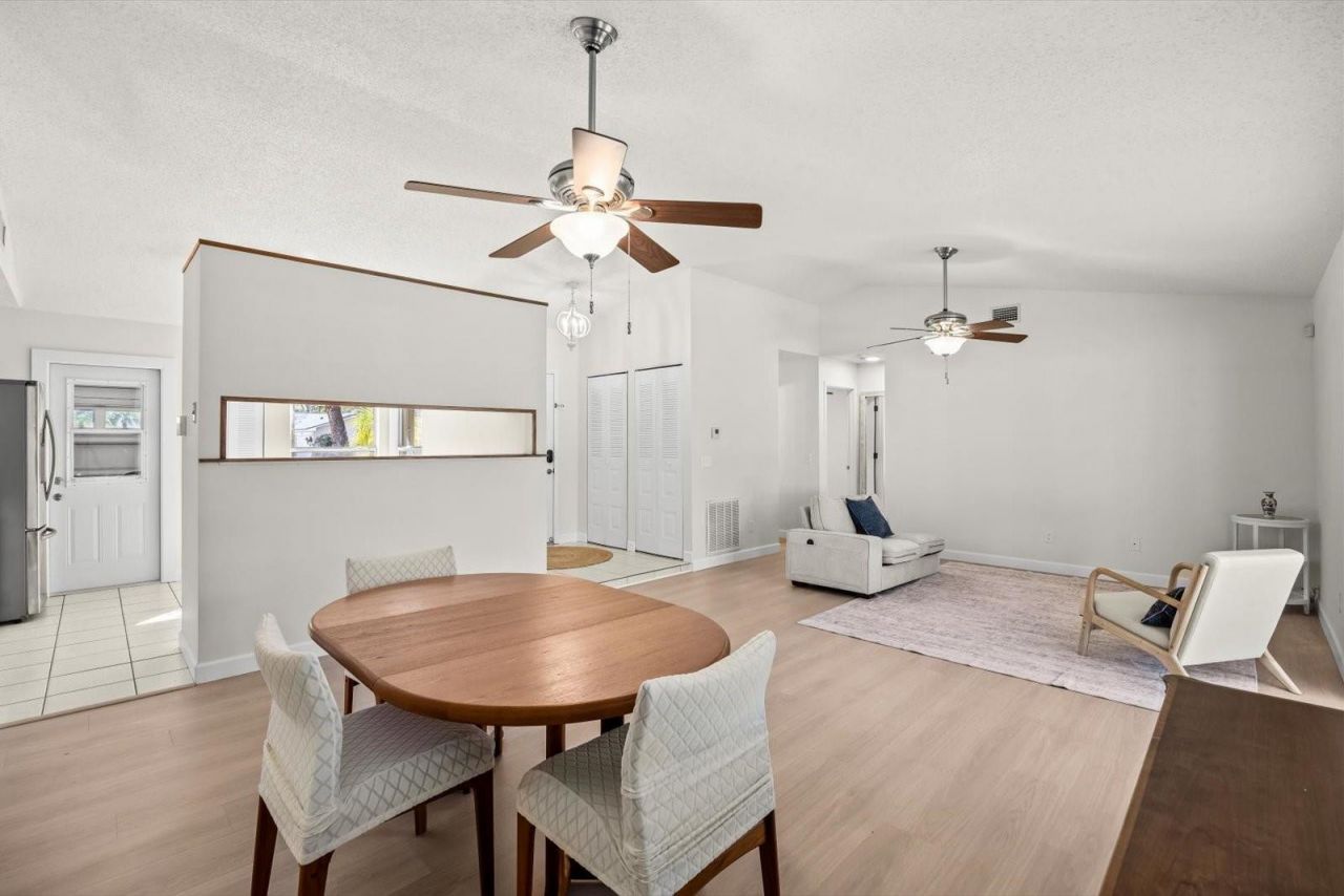 1533 SE Minorca Ave, Port Saint Lucie, FL 34952 Photo