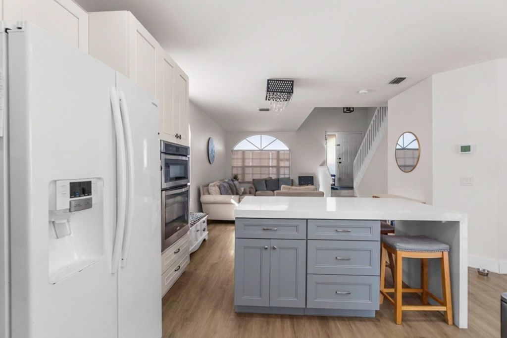 527 NW 87th Lane, Coral Springs, FL 33071 Photo