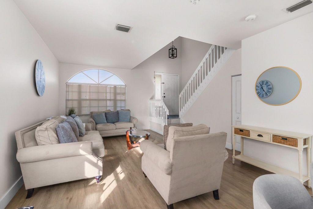 527 NW 87th Lane, Coral Springs, FL 33071 Photo