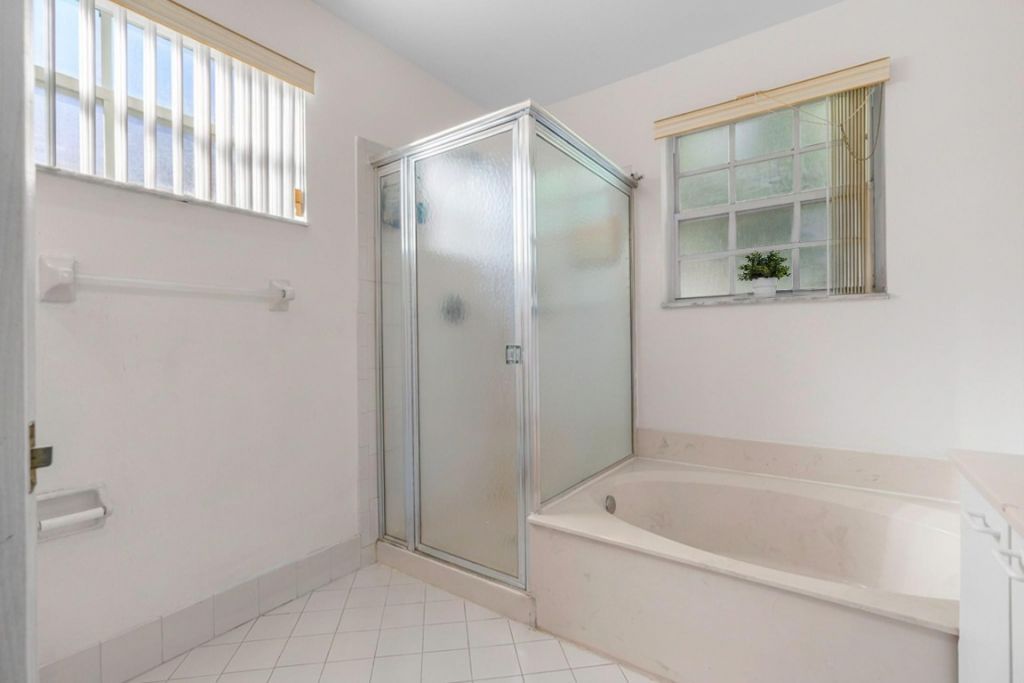 527 NW 87th Lane, Coral Springs, FL 33071 Photo