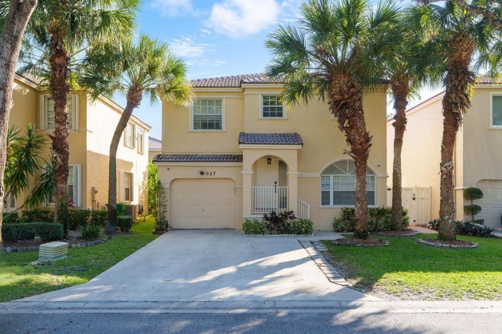 527 NW 87th Lane, Coral Springs, FL 33071 Photo