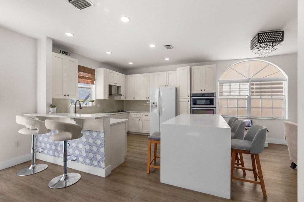 527 NW 87th Lane, Coral Springs, FL 33071 Photo