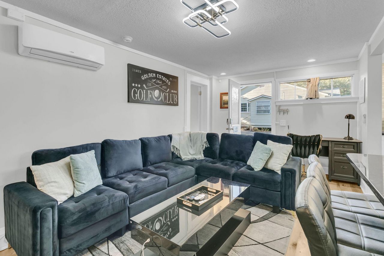 428 Riverland Drive Photo 12