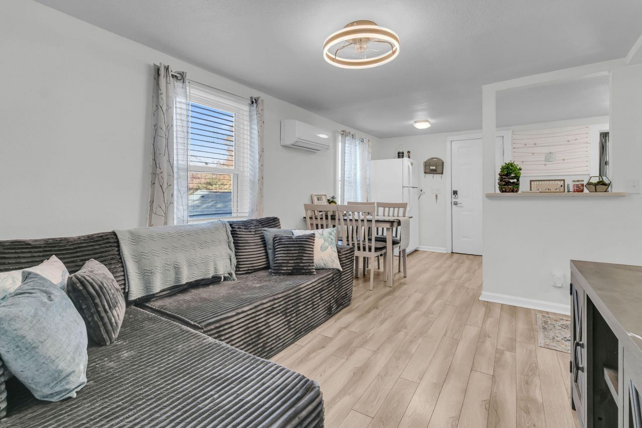 428 Riverland Drive Photo 26