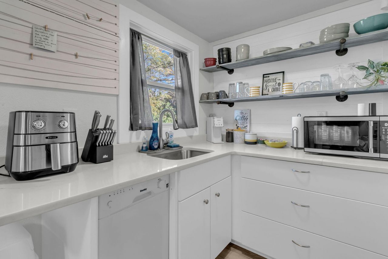 428 Riverland Drive Photo 30