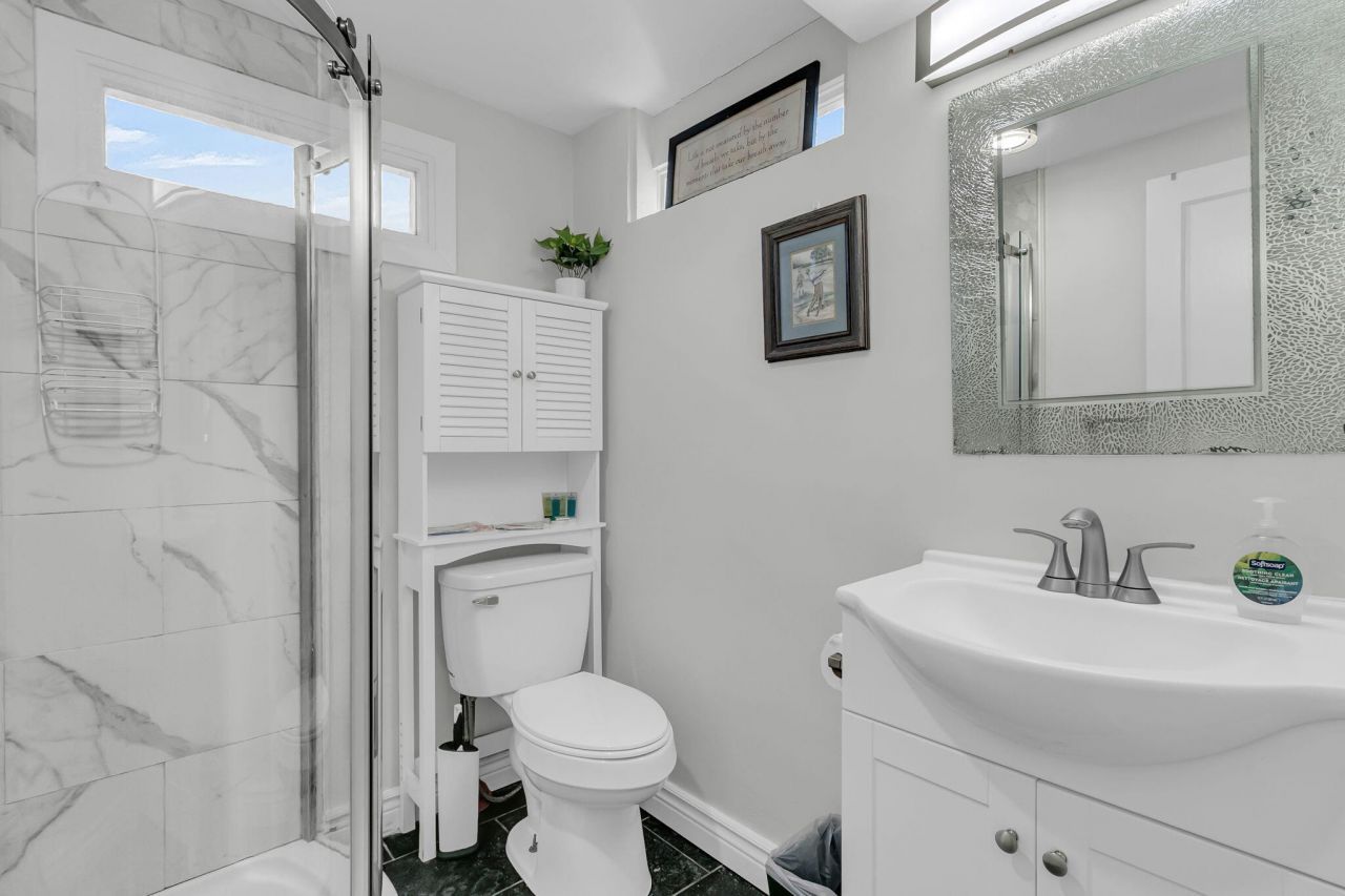 428 Riverland Drive Photo 7