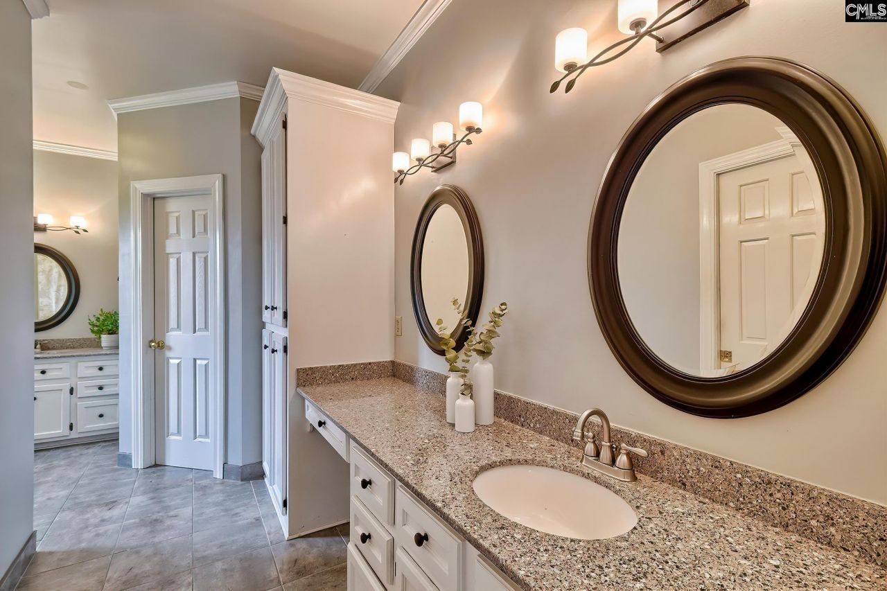 73 Cowdray Park  Photo 30