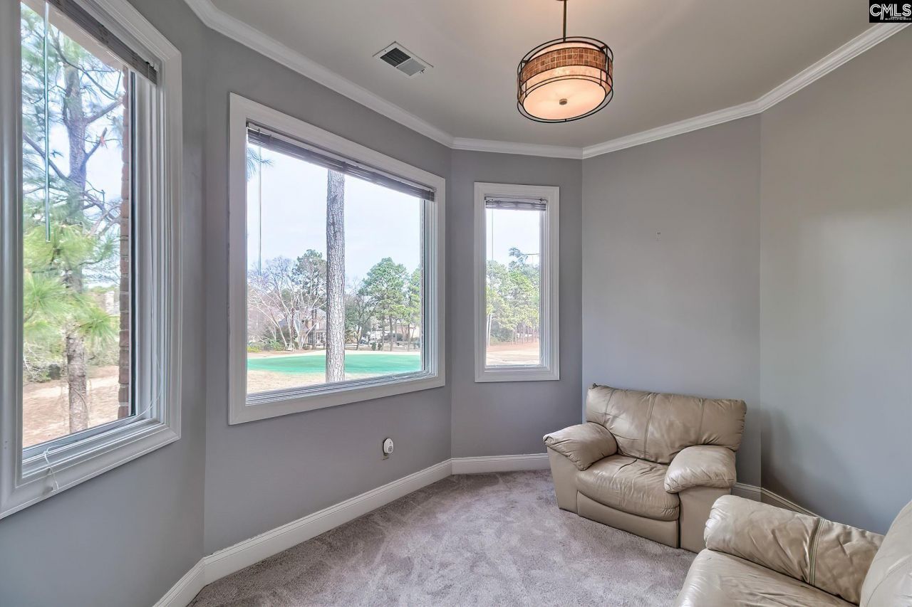 73 Cowdray Park  Photo 31