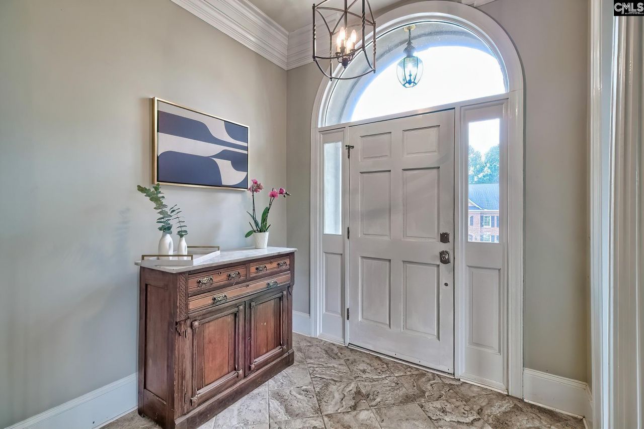 73 Cowdray Park  Photo 9