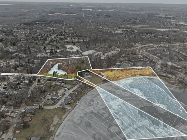 Northdale Drive, Hamburg, MI 48139