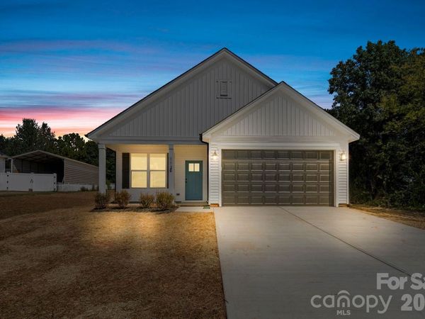 113 E Edinburgh Court, Statesville, NC 28625