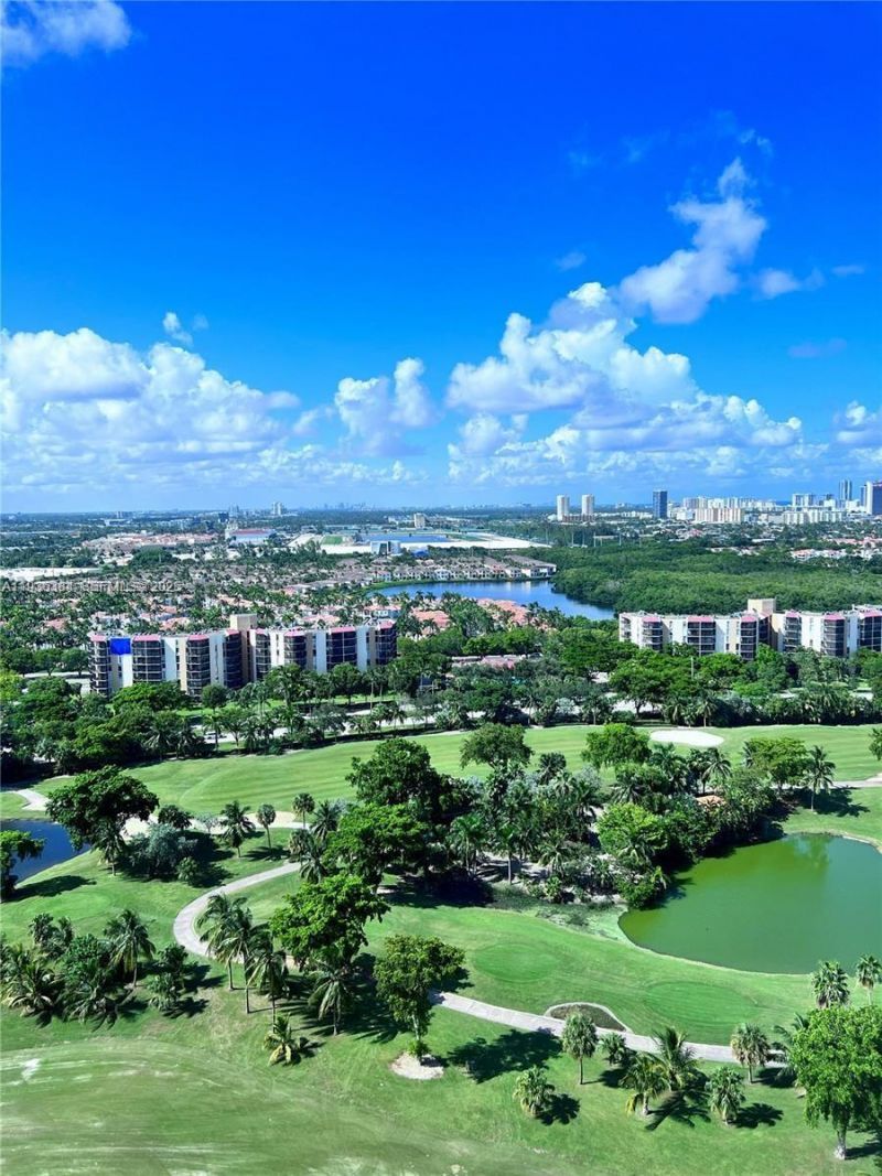 20379 W W Country Club Dr, Unit 2539, Aventura, FL 33180 Photo